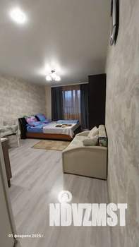 Студия квартира, посуточно, 28м2, 3/17 этаж