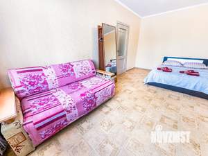 1-к квартира, посуточно, 38м2, 7/17 этаж