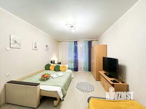 1-к квартира, посуточно, 38м2, 1/1 этаж