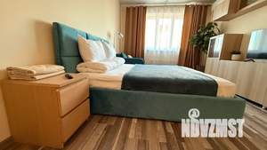 1-к квартира, посуточно, 45м2, 18/23 этаж