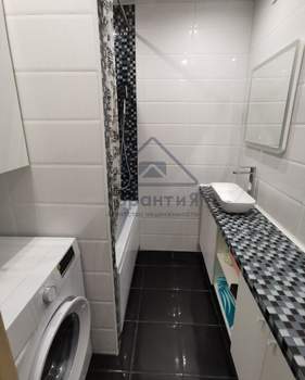 2-к квартира, вторичка, 52м2, 1/12 этаж