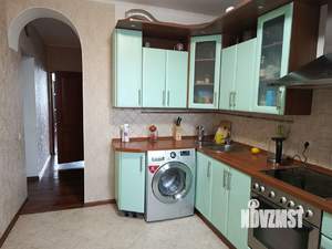 2-к квартира, вторичка, 63м2, 13/14 этаж