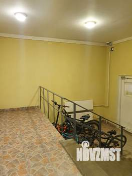 2-к квартира, вторичка, 69м2, 9/17 этаж