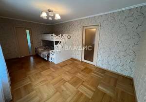 3-к квартира, вторичка, 63м2, 1/14 этаж