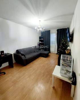 3-к квартира, вторичка, 74м2, 7/17 этаж