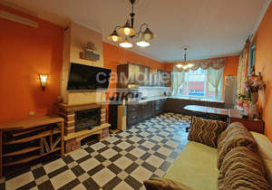 3-к квартира, вторичка, 158м2, 1/3 этаж