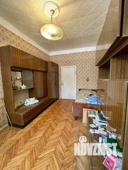 2-к квартира, вторичка, 63м2, 3/3 этаж