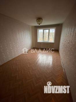 4-к квартира, вторичка, 58м2, 5/5 этаж