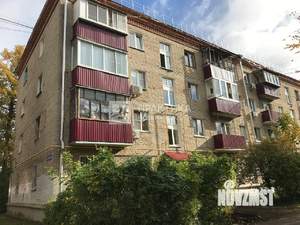 2-к квартира, вторичка, 44м2, 1/4 этаж