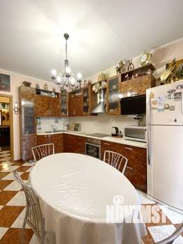 3-к квартира, вторичка, 98м2, 10/10 этаж