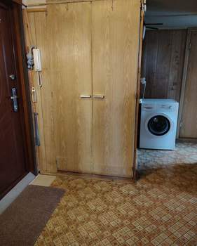 4-к квартира, вторичка, 63м2, 2/9 этаж