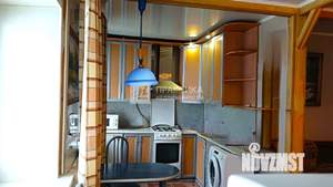 2-к квартира, вторичка, 42м2, 1/4 этаж