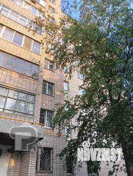 2-к квартира, вторичка, 42м2, 1/9 этаж