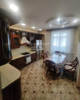 3-к квартира, вторичка, 133м2, 3/8 этаж