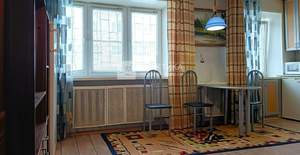 2-к квартира, вторичка, 42м2, 1/4 этаж