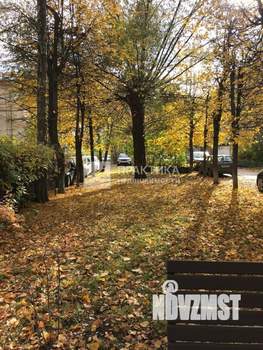 2-к квартира, вторичка, 44м2, 1/4 этаж