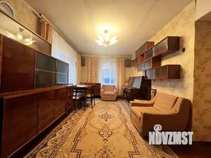 2-к квартира, вторичка, 42м2, 1/5 этаж