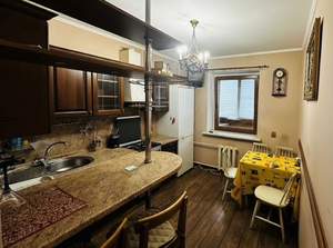 2-к квартира, вторичка, 70м2, 3/10 этаж