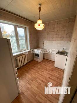 4-к квартира, вторичка, 58м2, 5/5 этаж