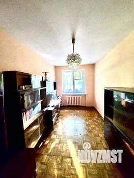 2-к квартира, вторичка, 44м2, 1/4 этаж