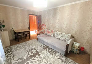 2-к квартира, вторичка, 42м2, 1/9 этаж