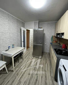 3-к квартира, вторичка, 64м2, 6/14 этаж