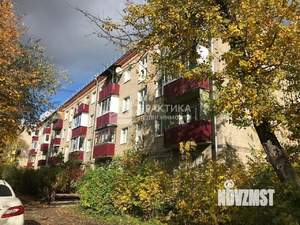 2-к квартира, вторичка, 44м2, 1/4 этаж