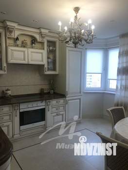 3-к квартира, вторичка, 77м2, 10/17 этаж