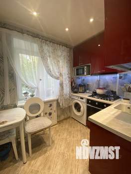 2-к квартира, вторичка, 42м2, 1/9 этаж