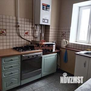 3-к квартира, вторичка, 72м2, 2/2 этаж