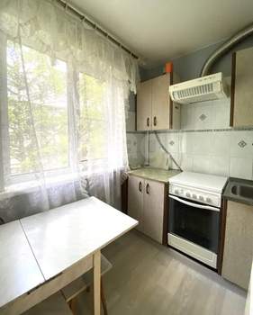2-к квартира, вторичка, 43м2, 4/4 этаж