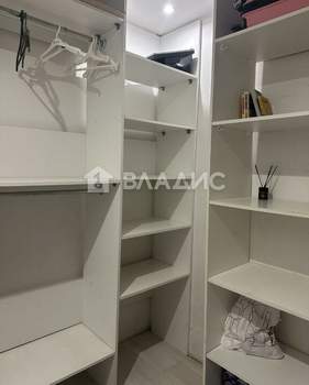 3-к квартира, вторичка, 56м2, 1/5 этаж