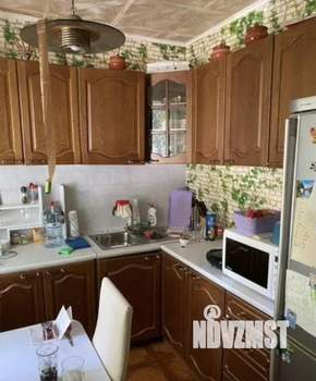2-к квартира, вторичка, 44м2, 1/5 этаж