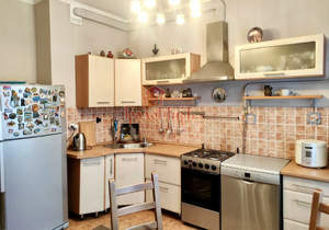 3-к квартира, вторичка, 108м2, 1/6 этаж