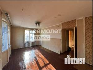2-к квартира, вторичка, 42м2, 1/5 этаж