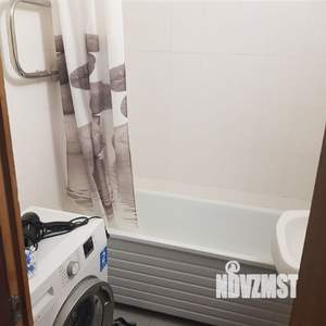 2-к квартира, вторичка, 64м2, 9/17 этаж