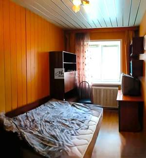 2-к квартира, вторичка, 42м2, 1/4 этаж