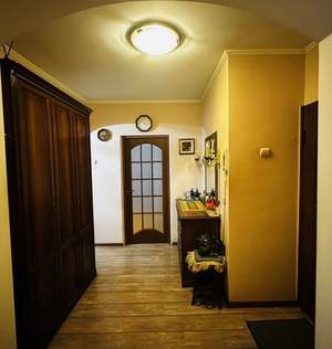 2-к квартира, вторичка, 70м2, 3/10 этаж