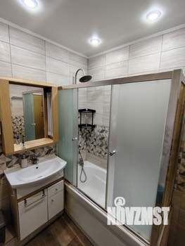 2-к квартира, вторичка, 52м2, 10/17 этаж