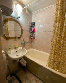 2-к квартира, вторичка, 49м2, 1/5 этаж