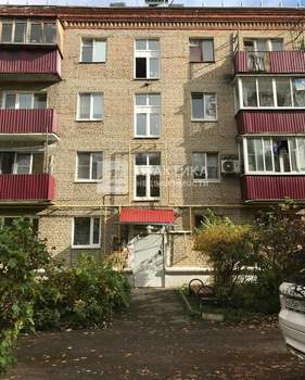 2-к квартира, вторичка, 44м2, 1/4 этаж