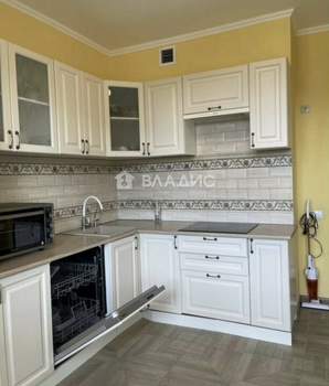 2-к квартира, вторичка, 60м2, 5/17 этаж