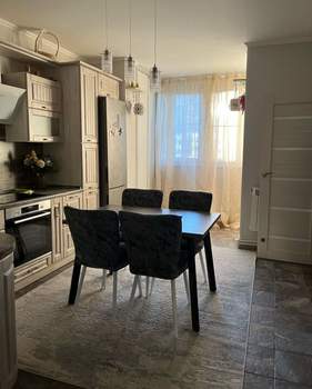 2-к квартира, вторичка, 81м2, 2/17 этаж