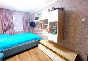 2-к квартира, вторичка, 42м2, 1/9 этаж