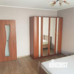 2-к квартира, вторичка, 64м2, 9/17 этаж