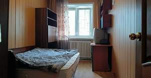 2-к квартира, вторичка, 42м2, 1/4 этаж