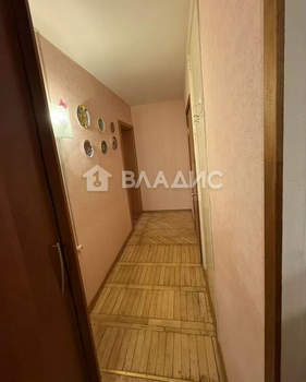 3-к квартира, вторичка, 56м2, 1/5 этаж