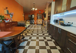 3-к квартира, вторичка, 158м2, 1/3 этаж