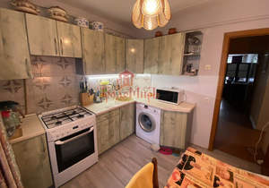 2-к квартира, вторичка, 49м2, 1/5 этаж