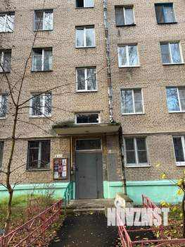 2-к квартира, вторичка, 43м2, 1/5 этаж
